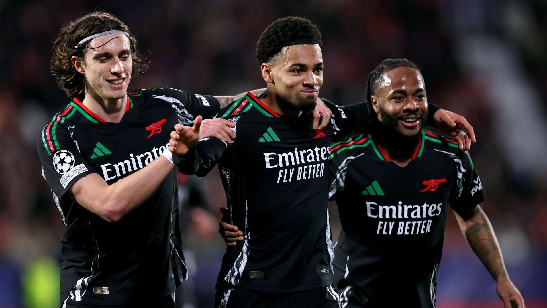 他用实际行 他用实际行